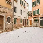 Mit Privater Terrasse By Interhome Apartment Venedig