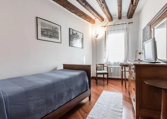 아파트 Mit Privater Terrasse By Interhome 베니스